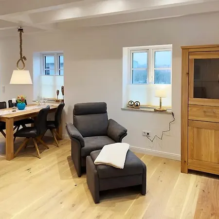 With 1 Bedroom *